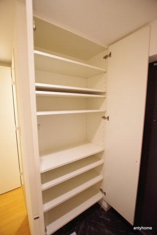 ルクレ阿波座レジデンス　仲介手数料無料の収納