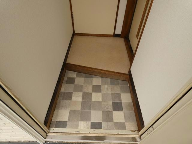 ノースパレスⅤの玄関