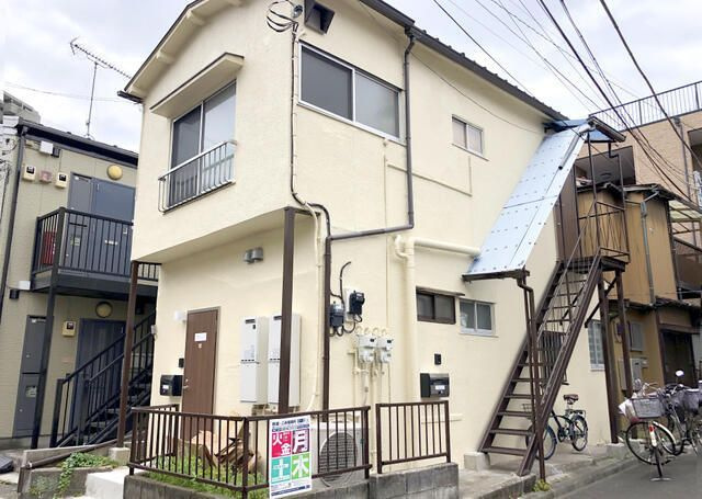 なおみハイツの外観