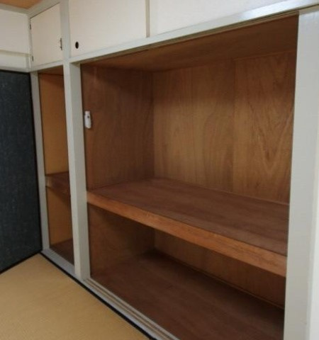 根本ビルの収納|※別部屋参考写真