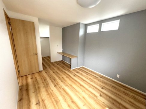 新築建売　清和４丁目１号の洋室|広々とした洋室です