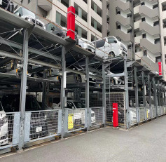 クレストフォルム東大島の駐車場