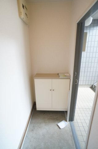 ハイツメルシーの玄関|参考、同建物・同間取りの号室