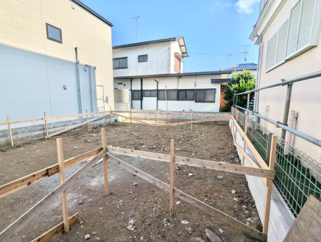 世田谷区千歳台2丁目　新築戸建の外観|2026.08.10撮影

現地ご見学希望・資料請求などお気軽にお問い合わせ下さい！
03-5990-5201