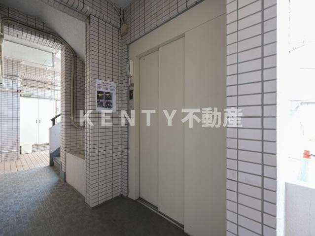 【エントランス】 | スカイコート戸越銀座 | ゆとりのあるエントランスです