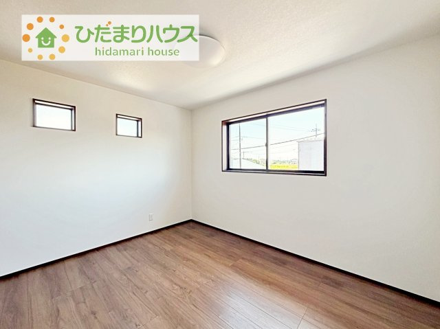 【洋室】 | 阿見町荒川本郷第2期　新築戸建　3号棟 | 机にベットを置けば子供部屋の完成です！