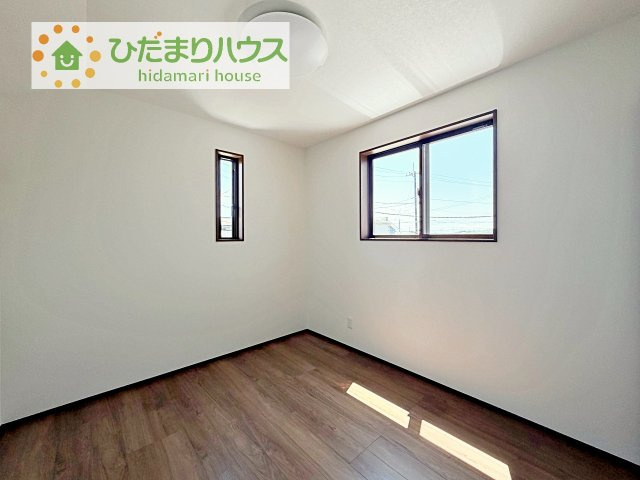 【洋室】 | 阿見町荒川本郷第2期　新築戸建　3号棟 | 木の温もりがやさしいフローリング♪