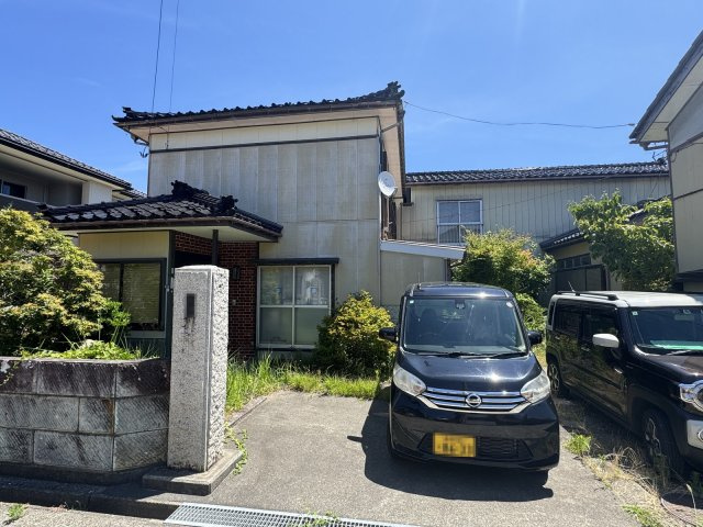 柏崎市幸町　中古一戸建て