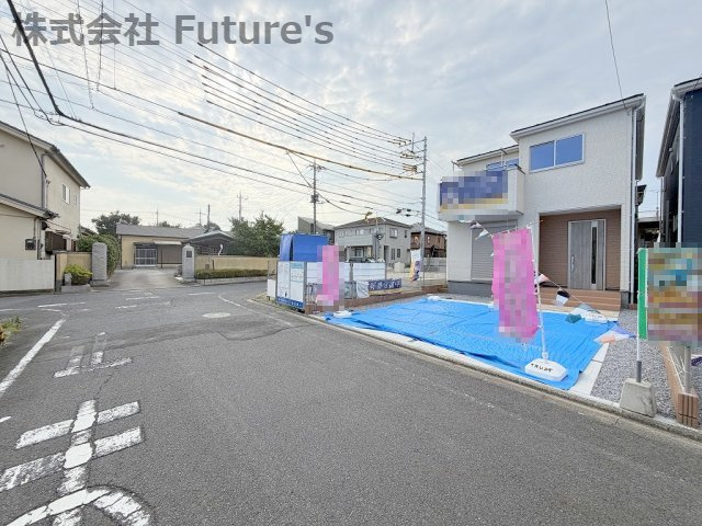 八潮市緑町3丁目　新築戸建　全2棟　2号棟の前面道路含む現地写真|前面道路含む現地写真です。