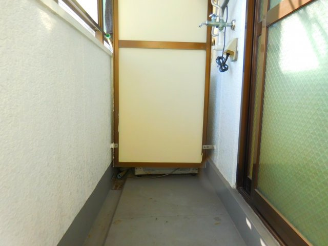 川西エンビィハイツのバルコニー