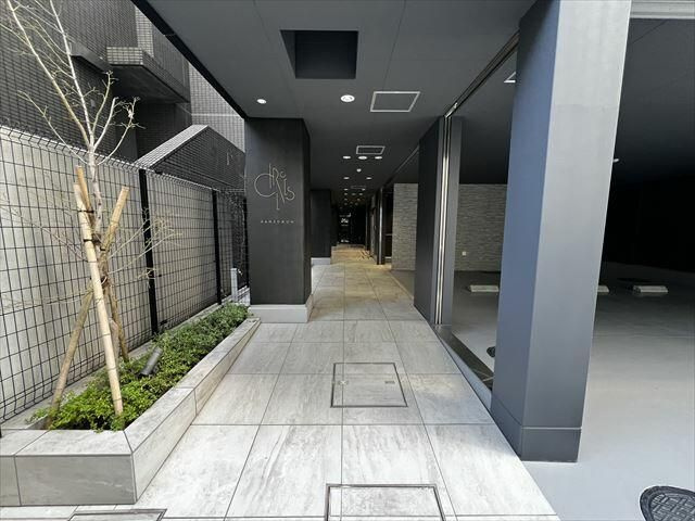 【エントランス】 | ＣＲＥＡＬ　ＳＱＵＡＲＥ半蔵門