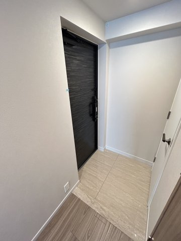 S-RESIDENCE谷町六丁目aloの玄関