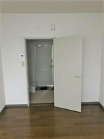 同棟別室
