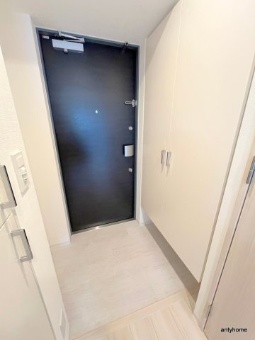 メトロ―サ京町堀　仲介手数料無料の玄関