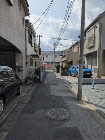 葛飾区青戸２丁目　建築条件なし土地の前面道路含む現地写真