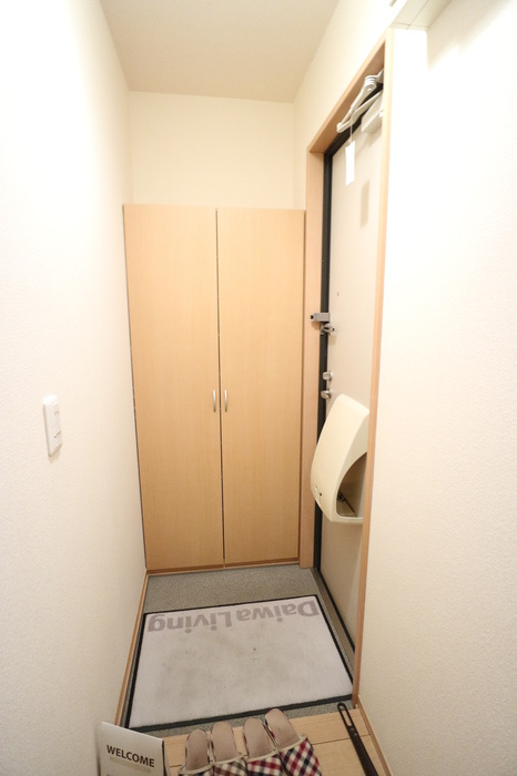 ECO SOLEIL B棟の玄関