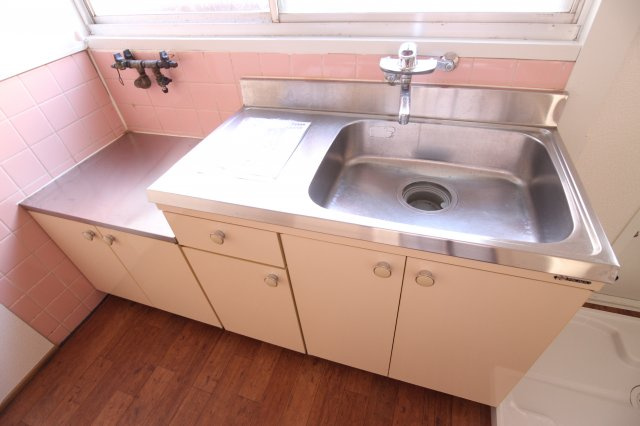 旭が丘3丁目戸建のキッチン