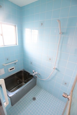 旭が丘3丁目戸建の浴室
