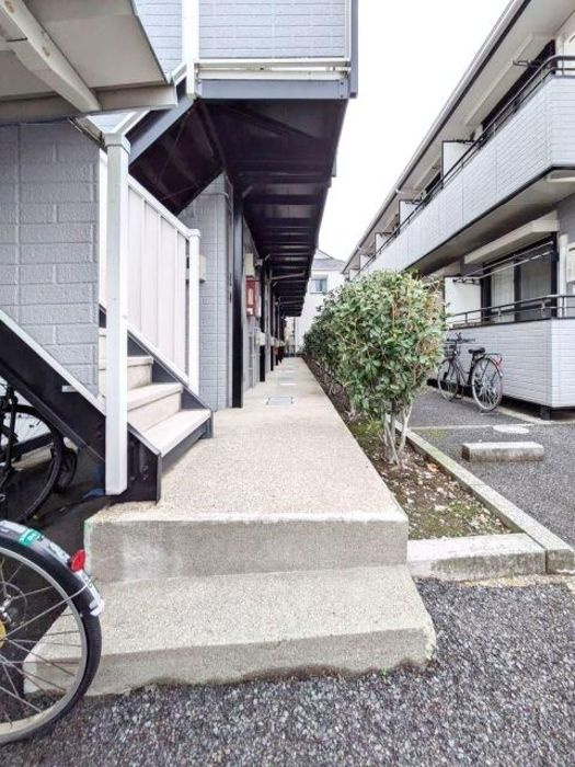 アネックス　弐番館のエントランス