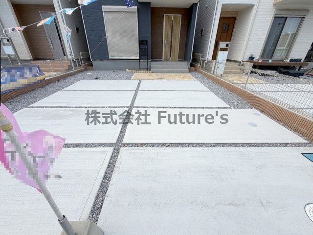 八潮市緑町3丁目　新築戸建　全2棟　3号棟の駐車場|カースペース並列2台可能