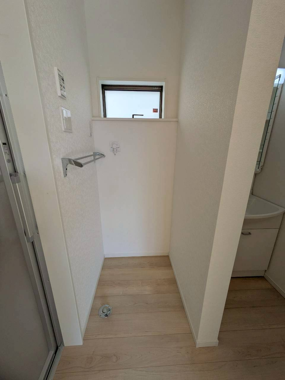 クレイドルガーデン糸満市座波 第２・３号棟のその他共用部分|室内洗濯機置き場