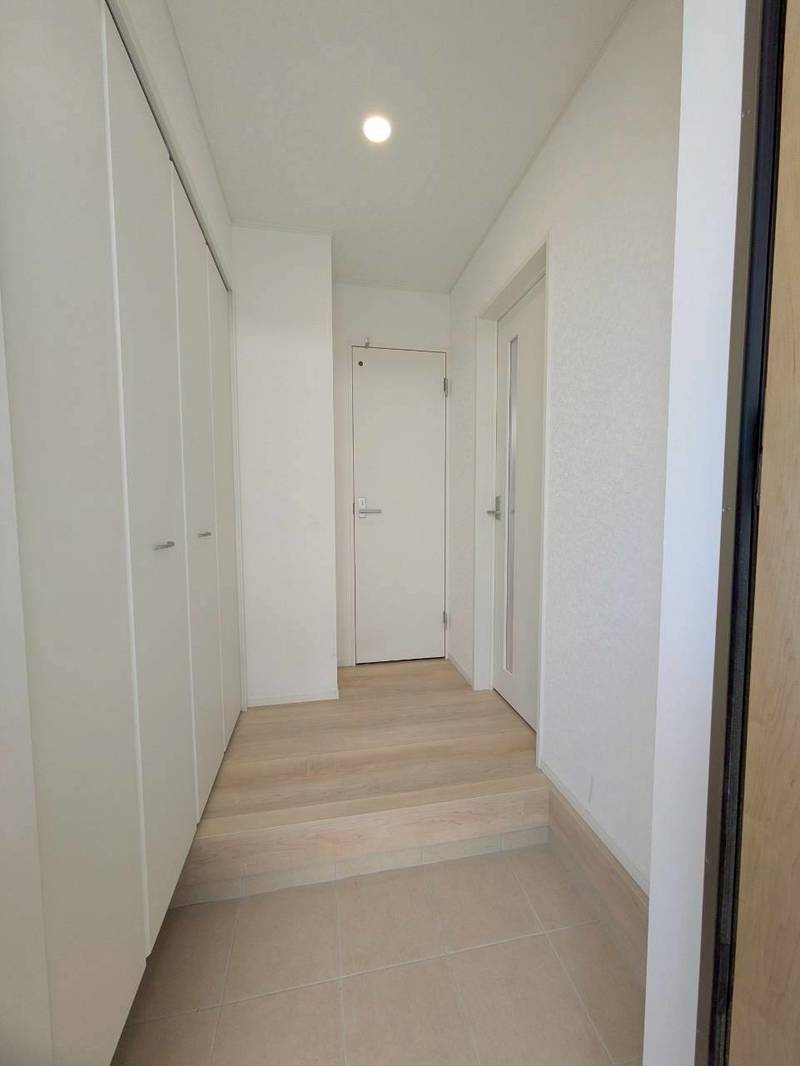 クレイドルガーデン糸満市座波 第２・３号棟の玄関