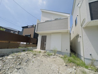 公郷町６丁目新築戸建ての画像