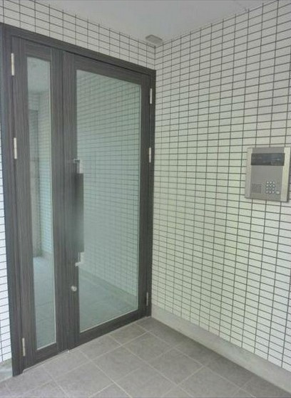 【エントランス】