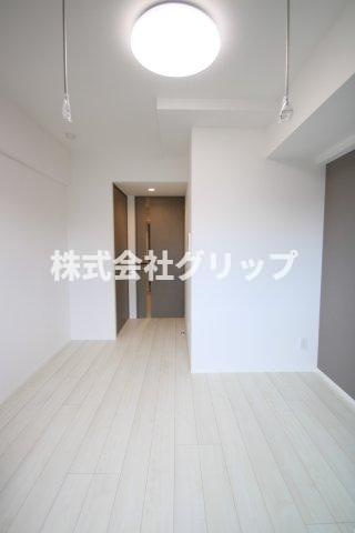 LUMEED横濱末吉町の居間・リビング