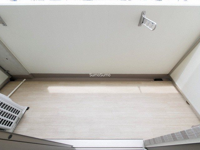 セオリー難波南プレミアムのバルコニー