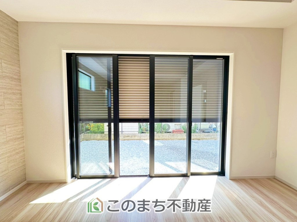 リガーレ下野市緑1期の設備|シャッター雨戸で防犯性アップ♪
