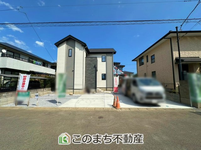 リガーレ下野市緑1期の駐車場|お車並列３台分ご用意しております♪
