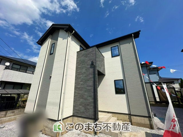 リガーレ下野市緑1期の外観|"本日ご内覧できます(*^^*)
お電話でのお問合せが非常にスムーズです！
現地直接集合のお待ち合わせも大丈夫です！
お気軽にお問合せ下さい(^^)/"
