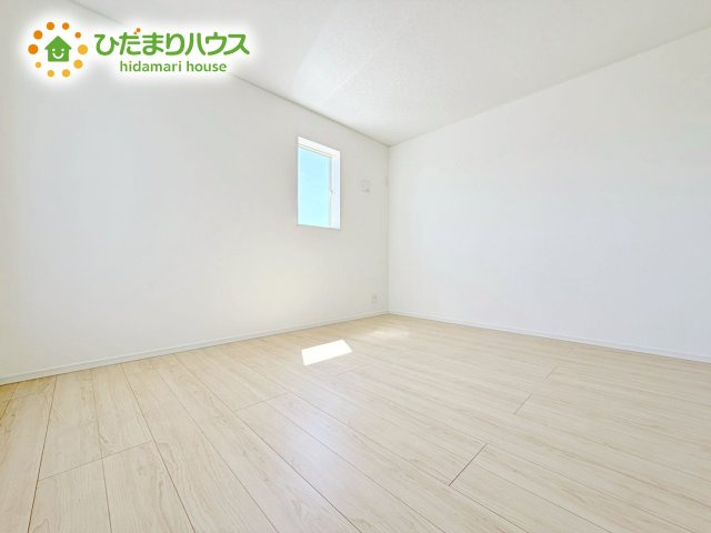 【洋室】 | ひたちなか市津田第3　新築戸建　2号棟 | ご家族様一人ひとりの大切なプライベート空間。シンプルなデザインなので、趣味・感性で個性的に飾ることができます♪
