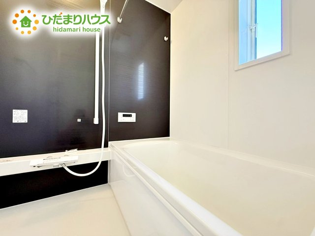 【浴室】 | ひたちなか市津田第3　新築戸建　2号棟 | 洗練された心地よさと機能性が融合した長居したくなるバスルーム。
