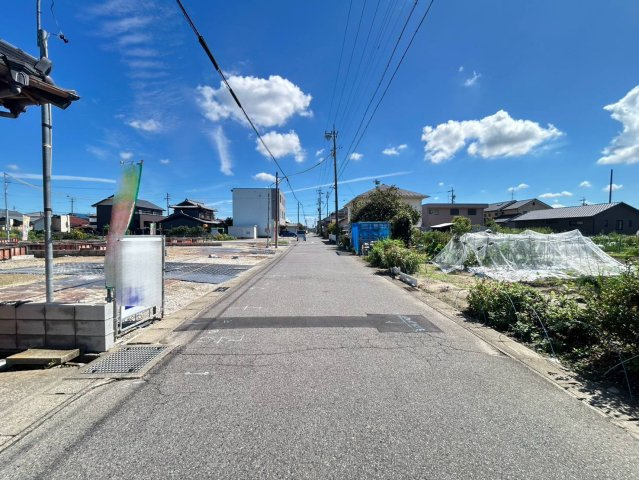 ハートフルタウン　一宮市時之島　全5区画分譲の前面道路含む現地写真|「現地（2026年8月17日）撮影」　
■前面道路　
■ヤマダ不動産　株式会社リライフ