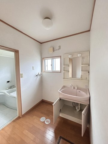八戸市根城一丁目の洗面所|洗面所です。