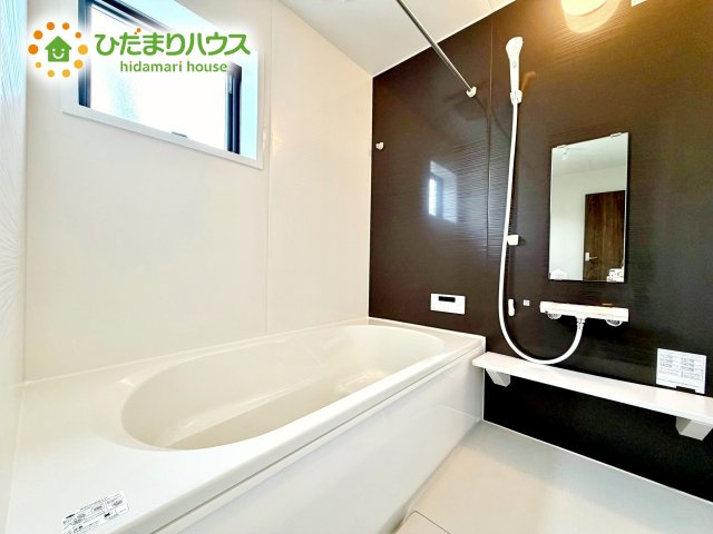 【浴室】 | 那珂市菅谷19期　新築戸建　1号棟 | 広々１坪タイプの浴室！雨の日のお洗濯にも大活躍な浴室乾燥機付き