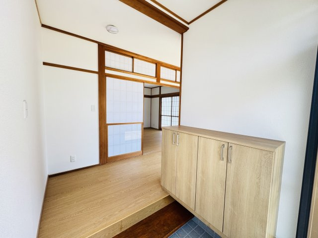 高崎市神戸町　中古住宅の玄関|高崎市神戸町　中古住宅