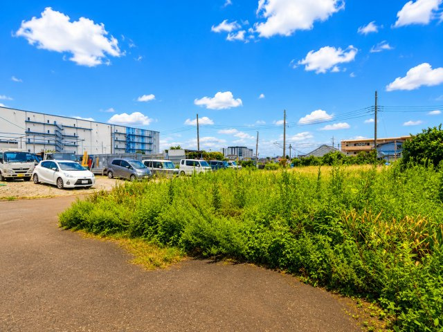 三郷市　彦音2丁目　売地の外観|まとまった面積が魅力の土地。農園・資材置場用途としてご相談いただけます。