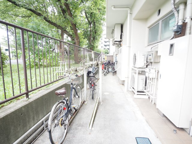 【その他共用部分】 | スガノビル | 自転車置き場です