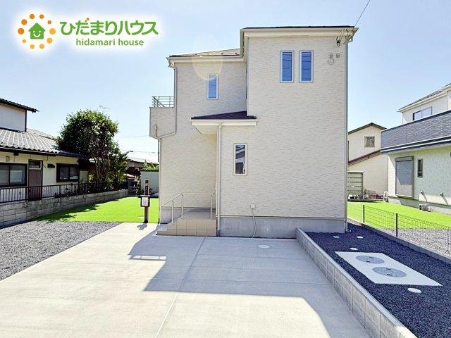 【外観】 | ひたちなか市津田2020番　新築戸建　B号棟 | 明るい光が差し込む開放感あふれる住まいです。