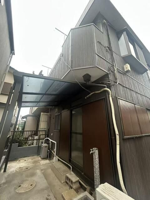 京成大久保テラスハウスの外観