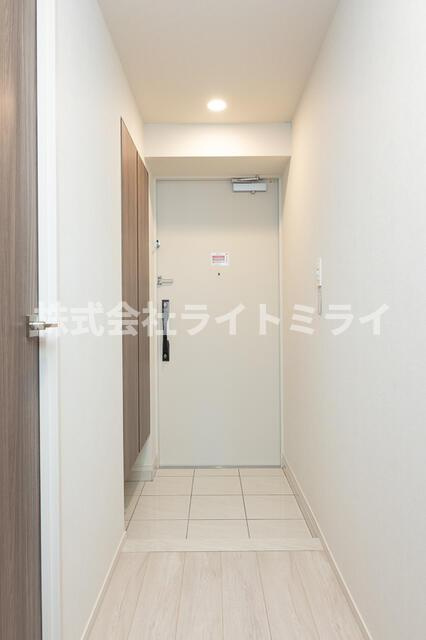 ＲＪＲプレシア東十条ガーデンの玄関|※写真は同タイプ住戸です。