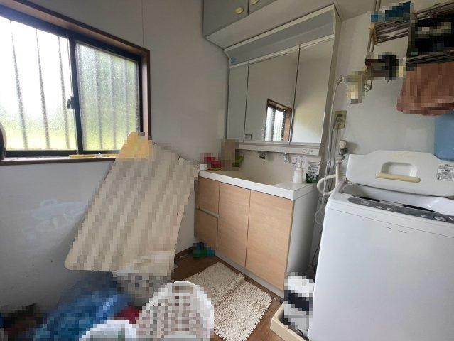 千葉市緑区大高町　事務所兼居宅　5LDKの洗面所