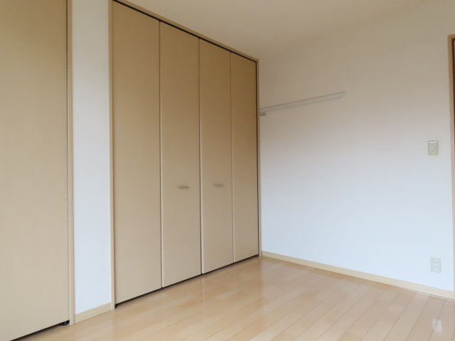 バリュージュファインＢの洋室