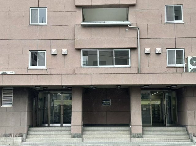 行徳マンションのエントランス