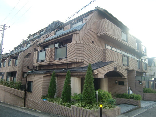 ロイヤルスパークル六甲Ⅱの外観