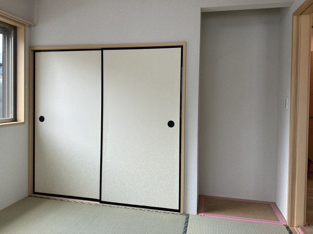 蘇我三丁目中古戸建の和室|押入　床の間