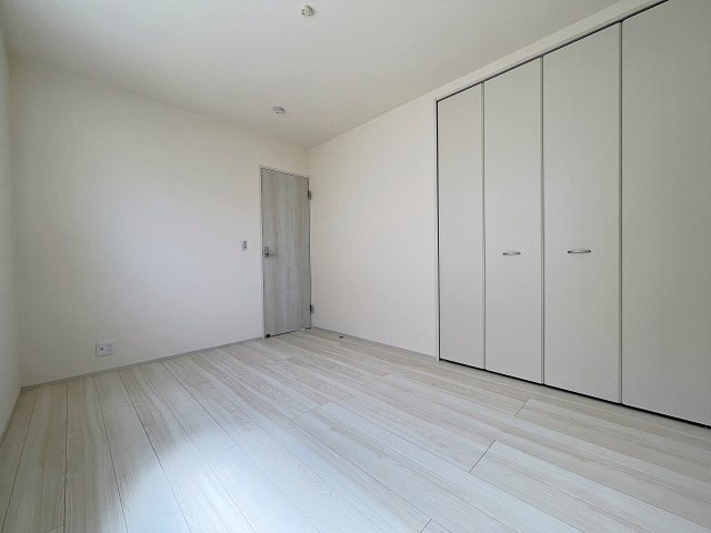 新築戸建・新築建売　福島市方木田上原第2　吉井田小・第一中の洋室|全居室収納完備！収納が多いとお部屋もスッキリ！お荷物が多くても安心です！